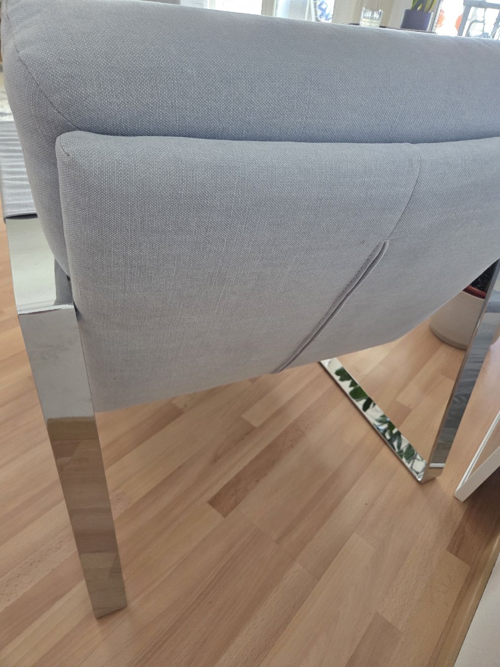 Poltrone: arm chair light blue – Usato da Zug venduto da Bibibo 5