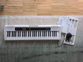 Casio CT-S200 keyboard (61 keys)