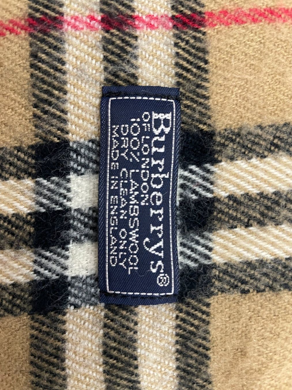 Burberry Foulard & Sciarpe: Burberry Schal – Usato da Bern venduto da luc_l6dp 2