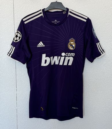 Adidas Vintage Real Madrid Auswärtstrikot Saison 2016/2017