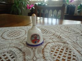Petite clochette porcelaine - Charles III (3) - 06.05.2023