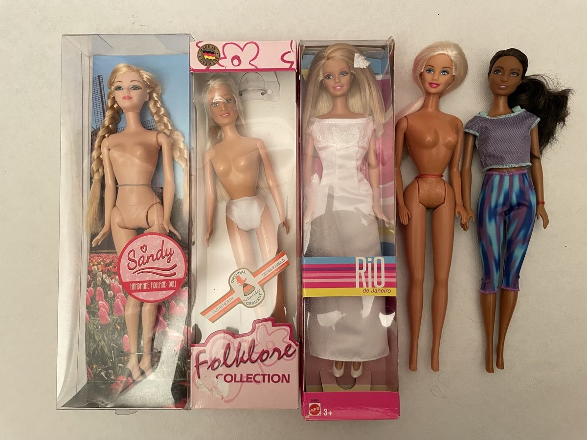 Bambole: Barbie, Ken, Clone & Kleider – Nuovo (secondo la descrizione) da BÜLACH venduto da arun8184