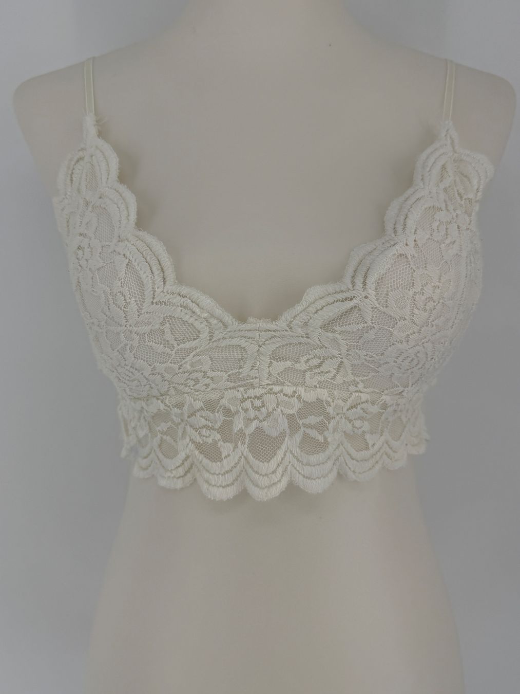 Tally Weijl Top: Spitzen Top Gr. S von Tally Weijl – Usato da Auenstein venduto da moin. 2