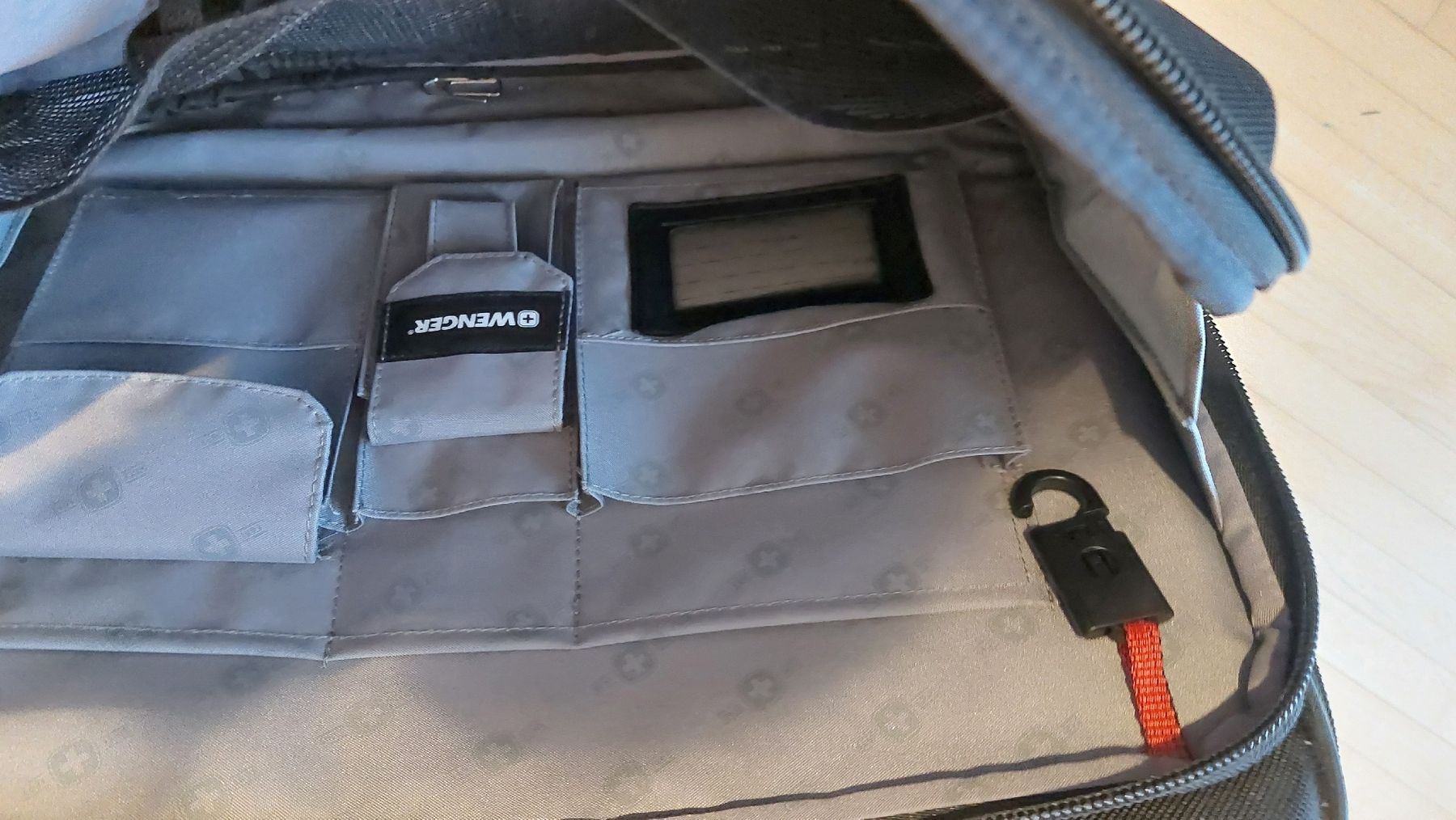 Valigie & Borse: Wenger Pilotenkoffer/ Notebook Trolley – Usato da Veltheim AG venduto da gave04 8