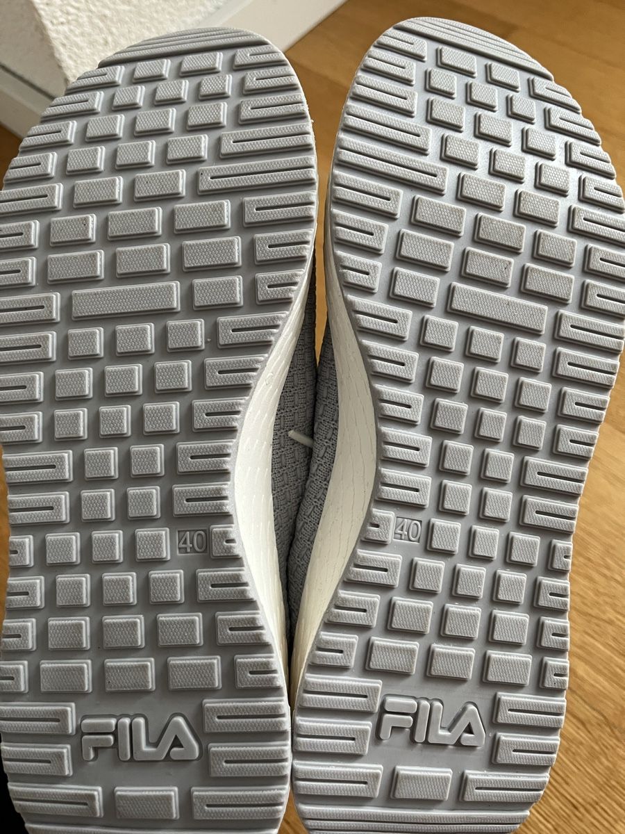 Fila Scarpe da donna: Fila Sneaker Gr. 40 - neuwertig – Nuovo (secondo la descrizione) da Lenzburg venduto da car_pzg8 1
