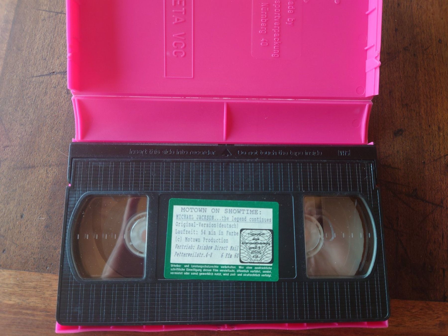 Tutti i VHS: Michael Jackson - ... The Legend Continues - VHS – Usato da Savièse venduto da coeur88 3