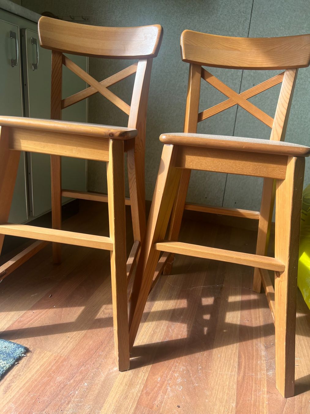 Seggioloni: 2 Holz-Kinderstühle – Usato da Boppelsen venduto da vanrijn 1