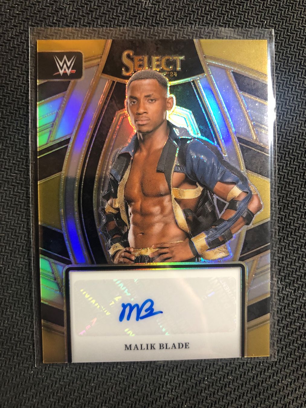Topps Carte collezionabili: Panini Select WWE Malik Blade Autogramm – Usato da Wangenried venduto da Garagara
