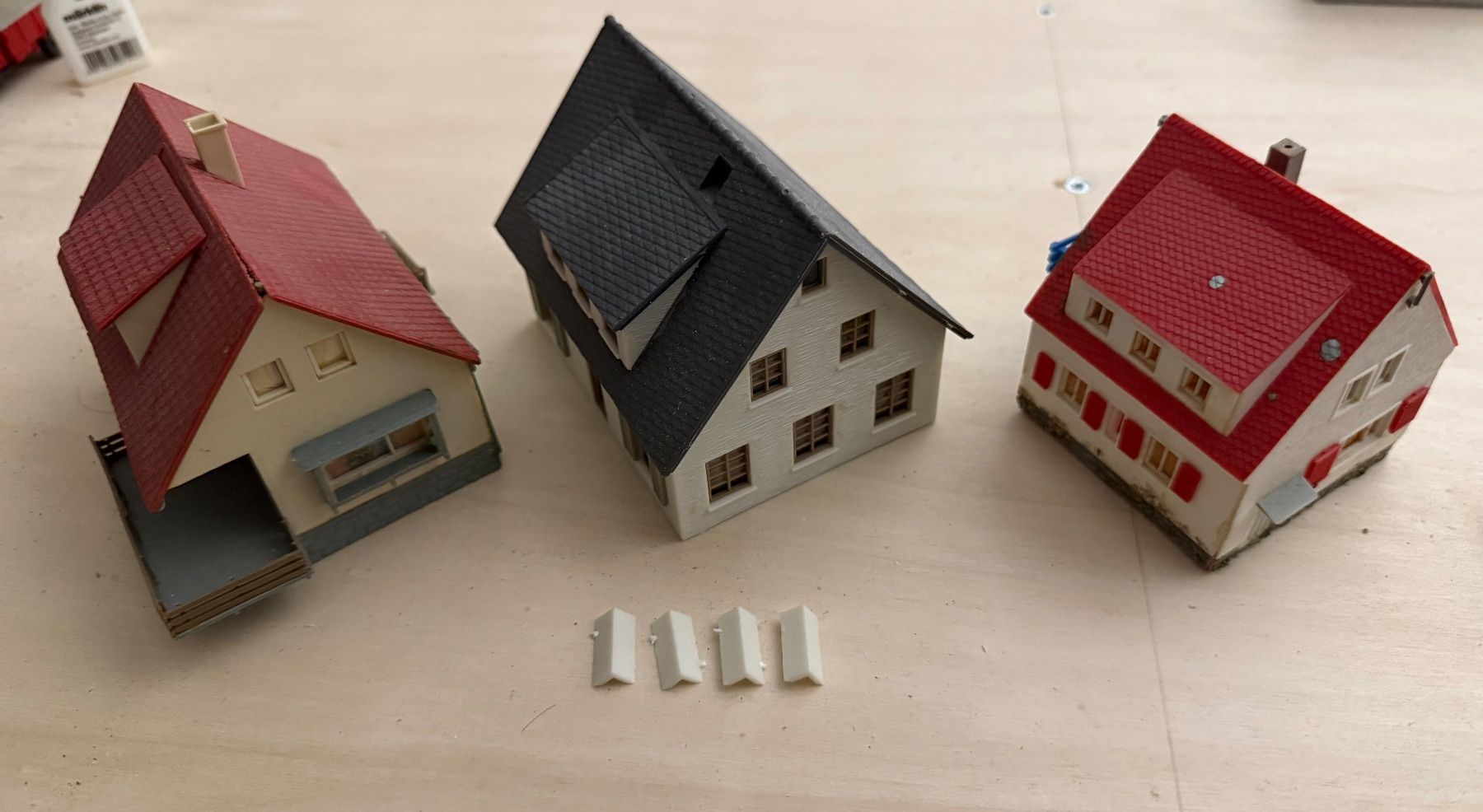 Modelleisenbahnen: Maisons HO – Defekt aus Morrens VD von YannD02