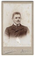Fotografie C. Locher, Arbon, Portrait He