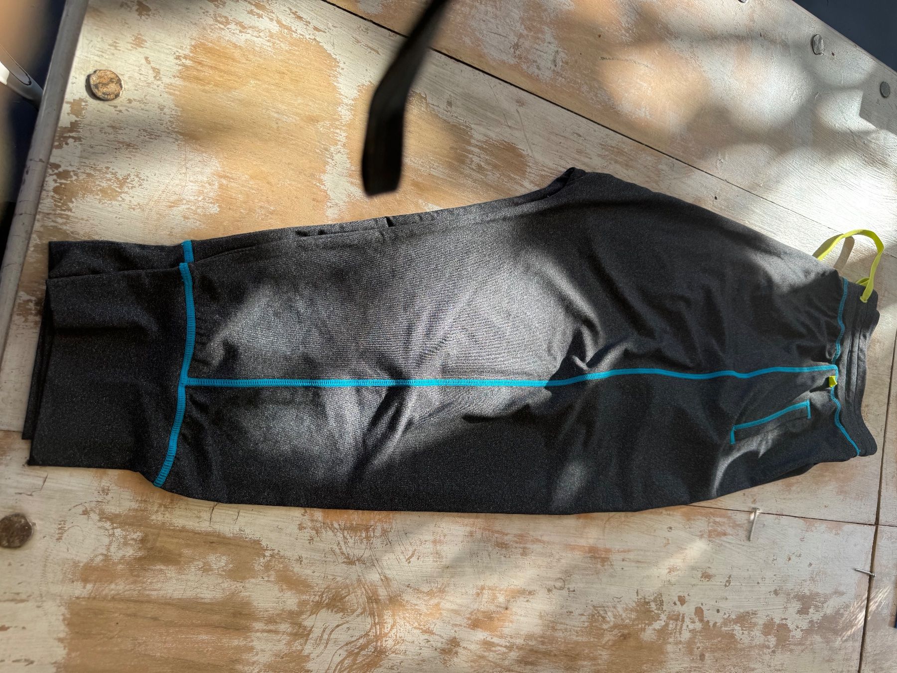 Pantaloni: Zumba Hose L – Usato da Visp venduto da Pastis