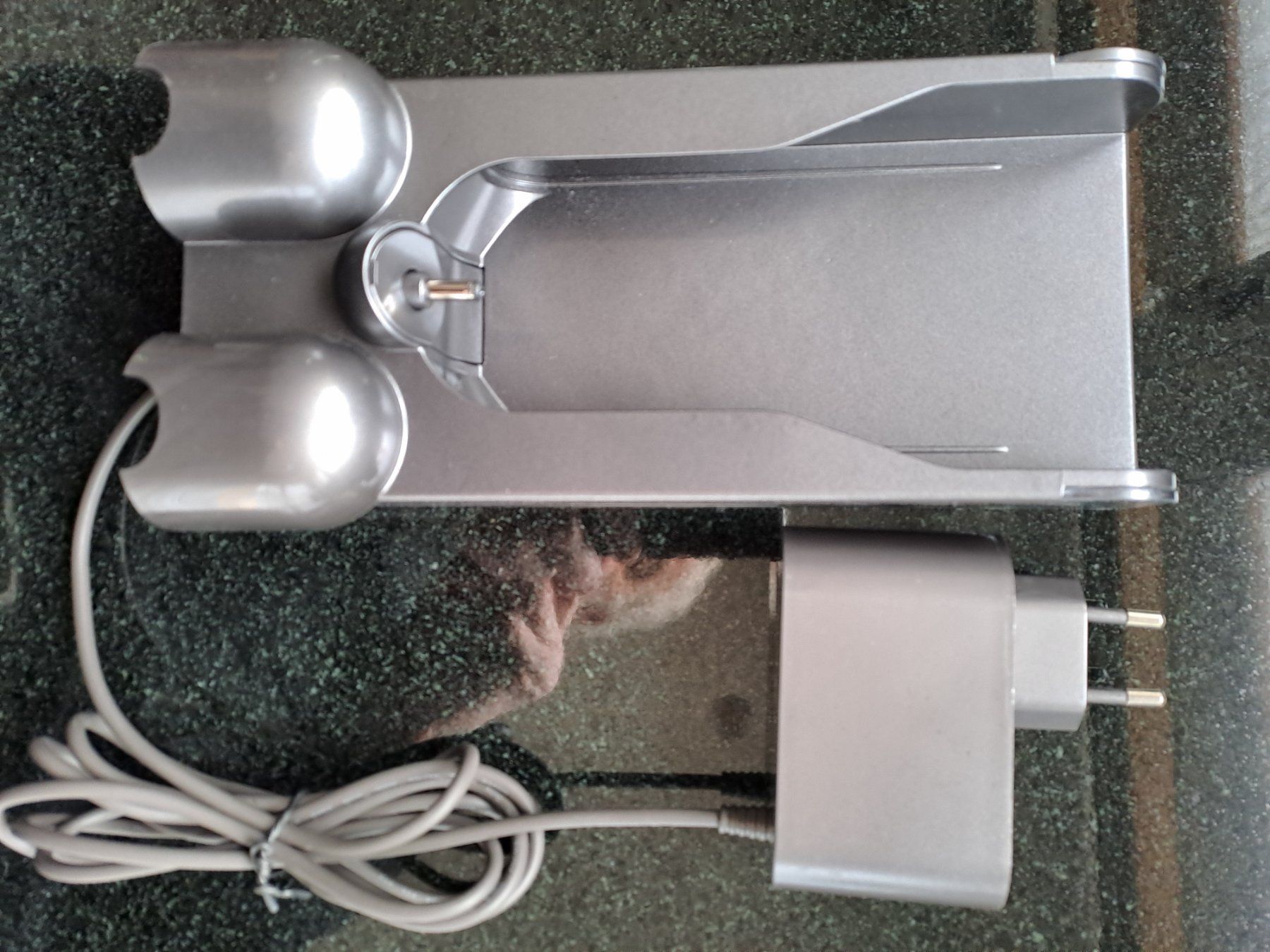 Dyson Aspirapolveri & Accessori: Ladegerät für Staubsauger – Usato da Bichwil venduto da Zeitlos48