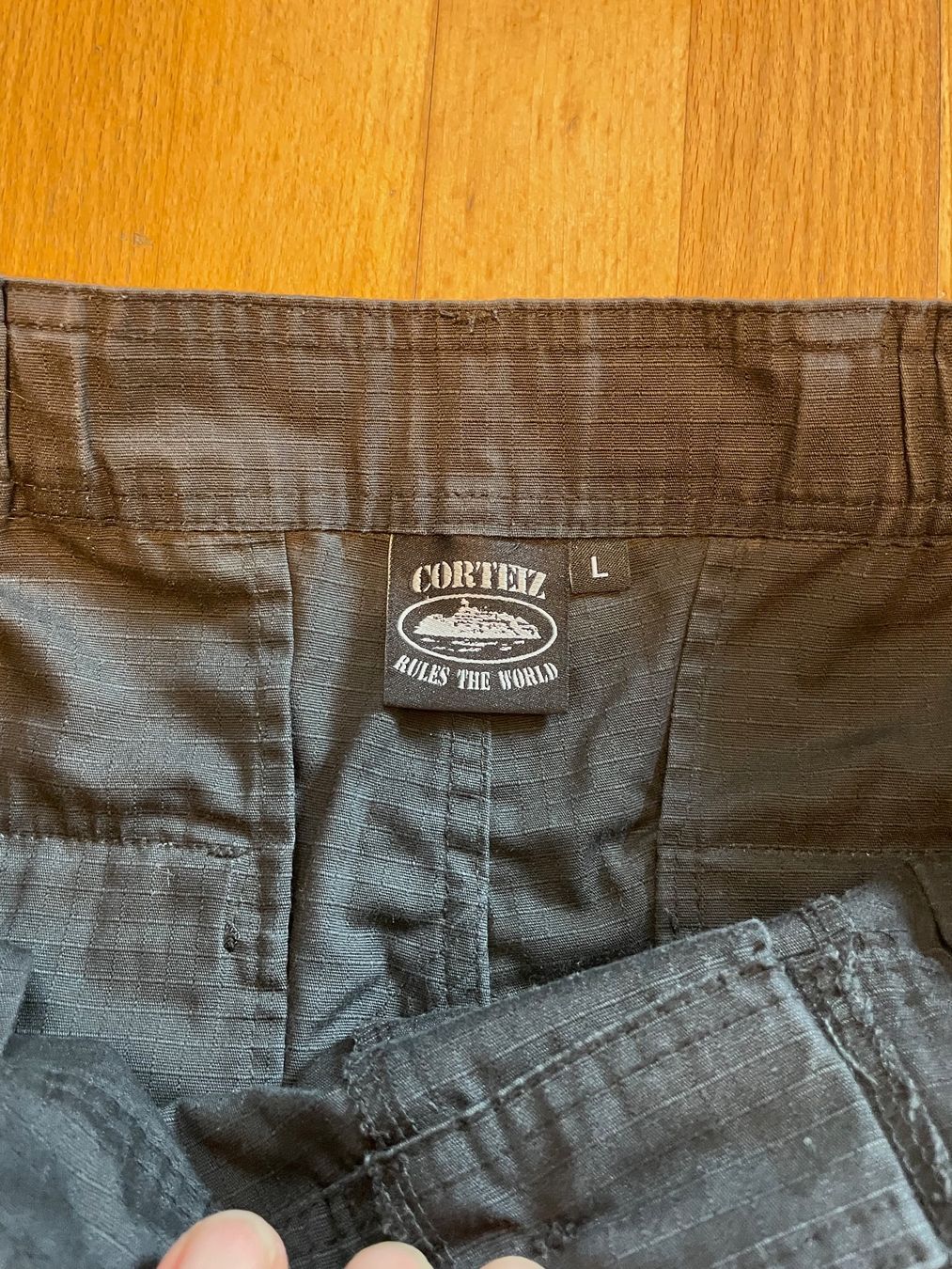 Corteiz Pantaloni: Corteiz Guerillaz Cargos 'Triple Sz L – Usato da Zürich venduto da le_souk 2
