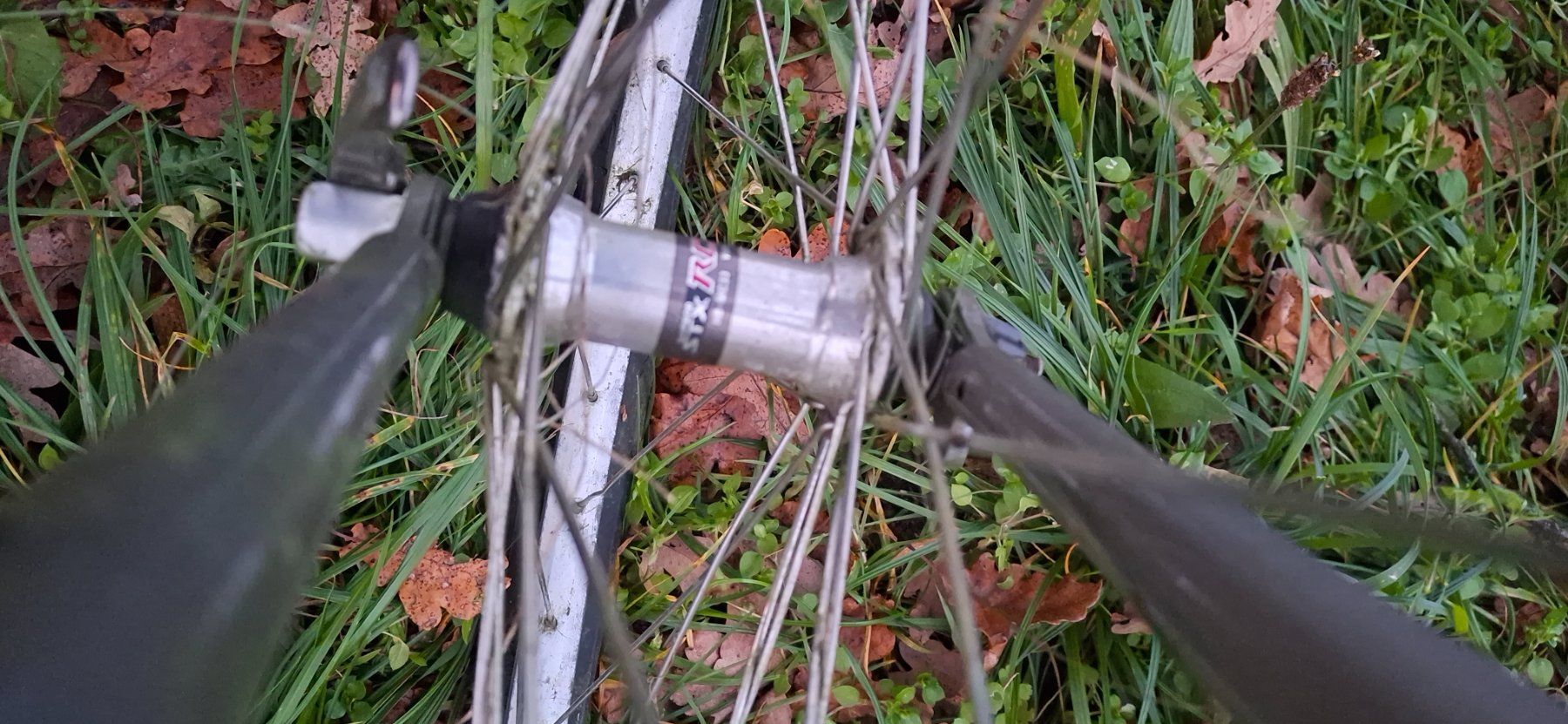 Biciclette: Kult Mtb Mt Racing mit Carbon Lenker – Difettoso da Kyburg venduto da JBMNT2020 7