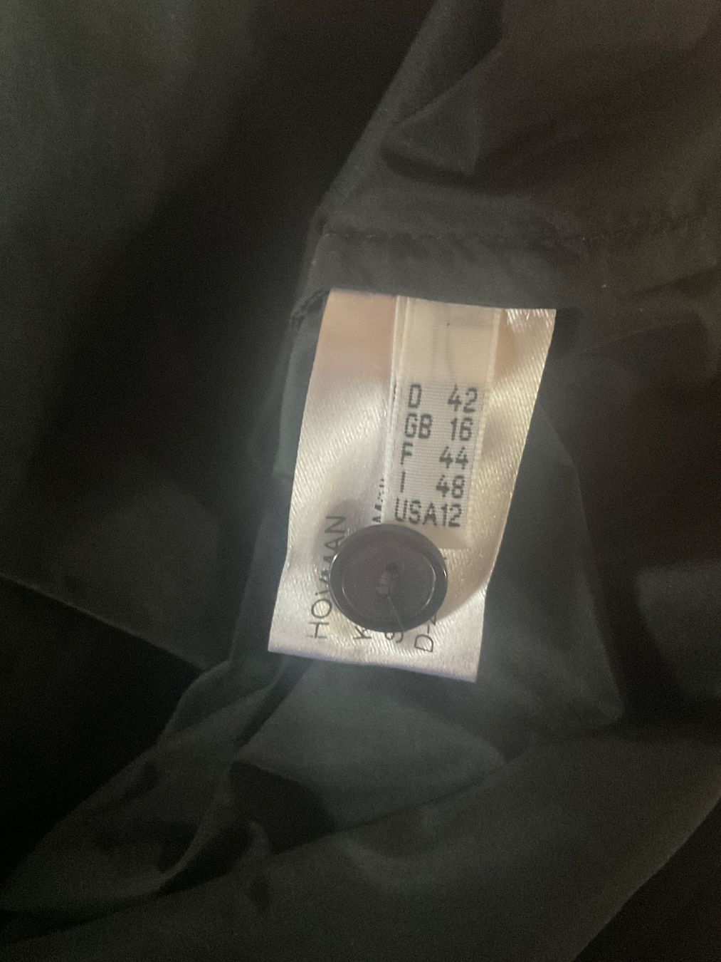 Katharina Hovman Chemisiers: Katharina Hovman Bluse Black Grösse 42 – Neuf (Voir description) à Scuol par Lotus2020 4