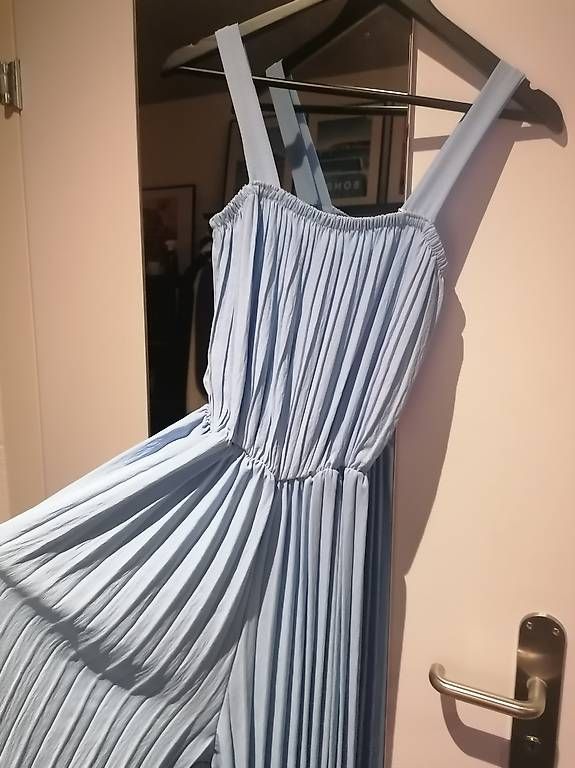 Tute: Blauer Jumpsuit Gr. M/L ungetragen – Usato da Nänikon venduto da Manta87 2
