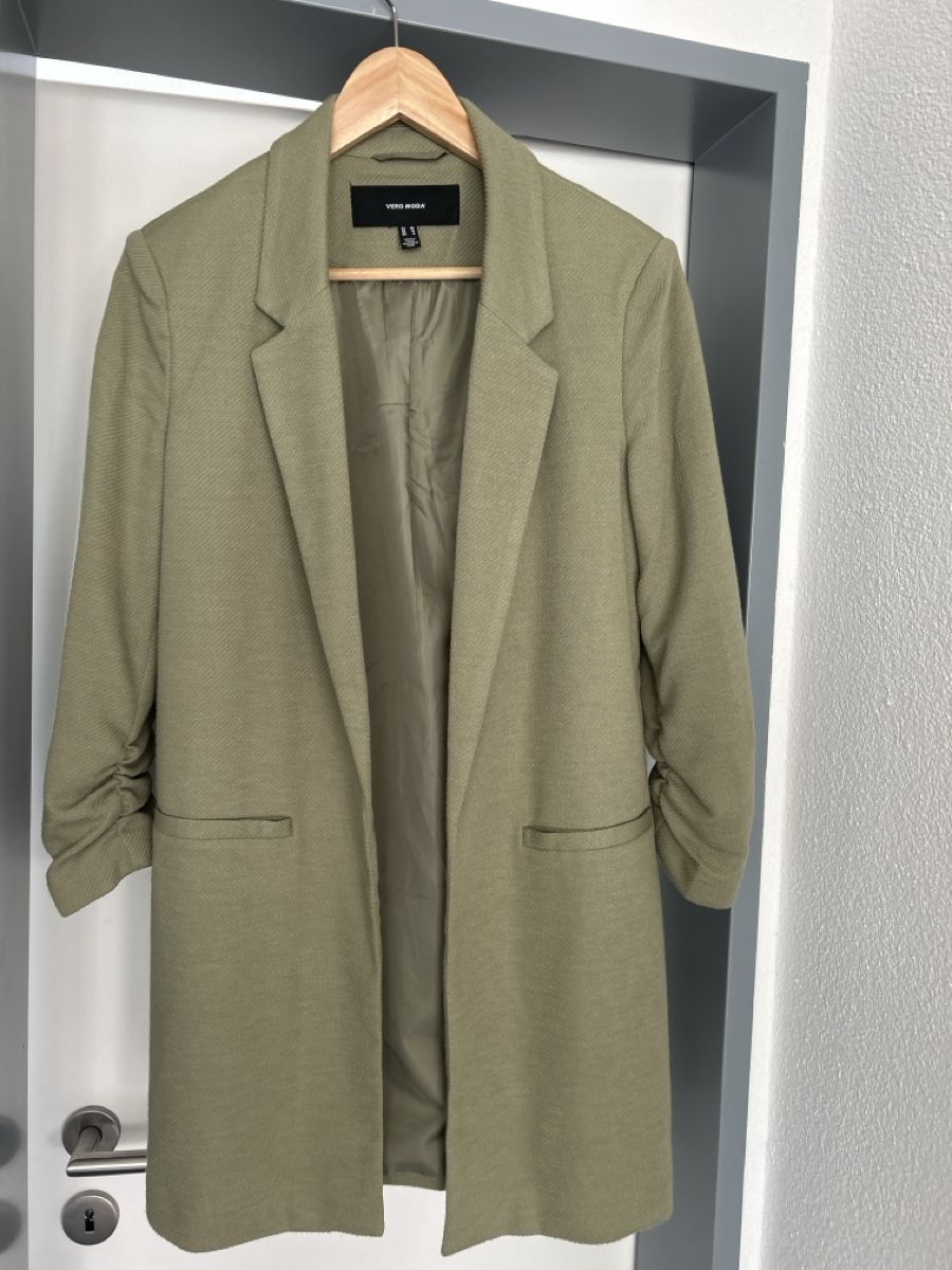 Vero Moda Mäntel: Longblazer von Vero Moda, Grösse 38, grün – Gebraucht aus Erlinsbach SO von hallon480