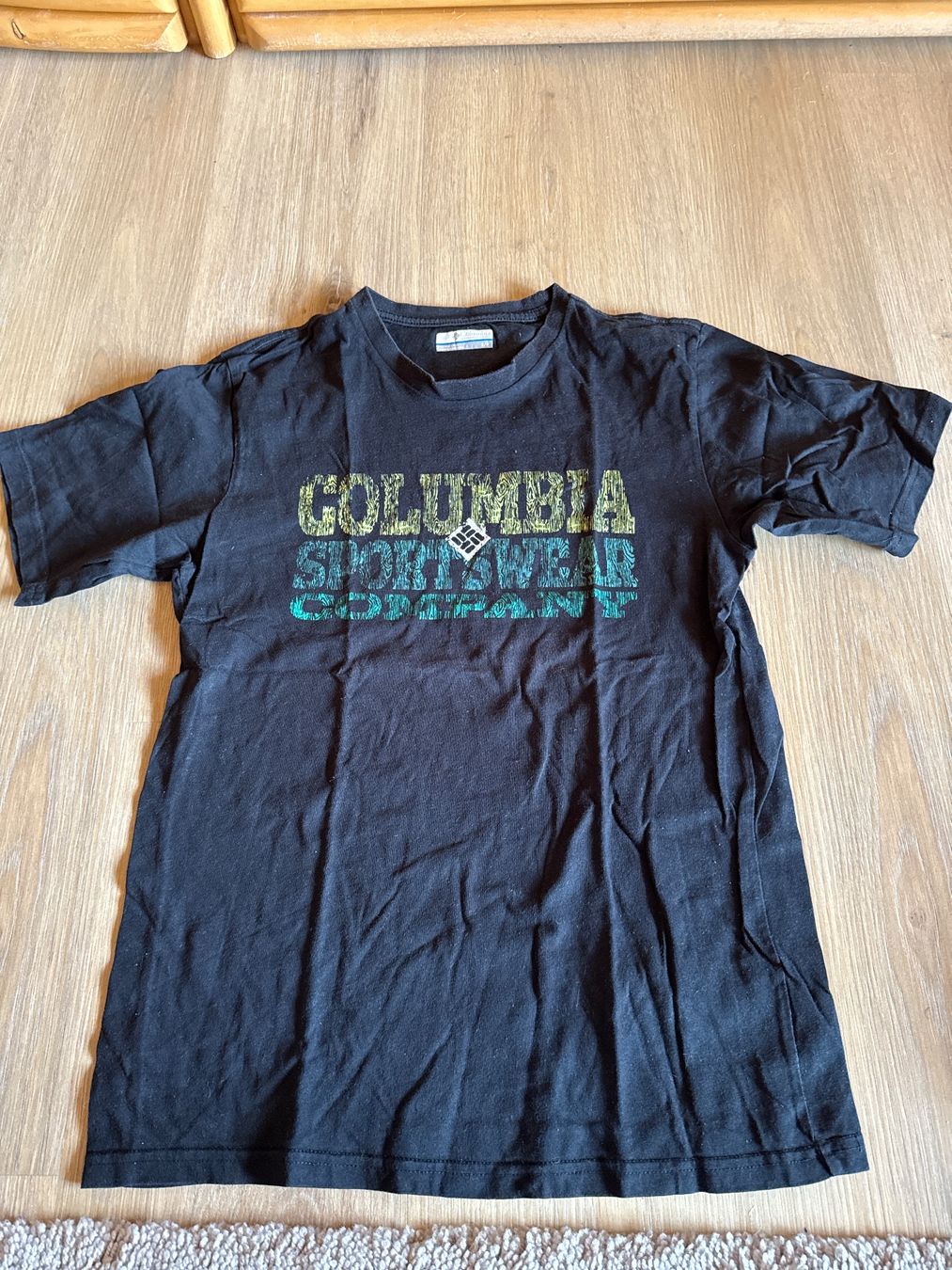 T-shirt: T-Shirt Columbia S – Usato da Andelfingen venduto da Judy0007
