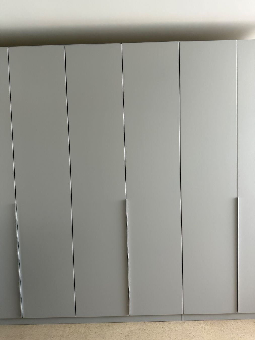 Armadi: Kleiderschrank – Usato da Kloten venduto da josuar 1