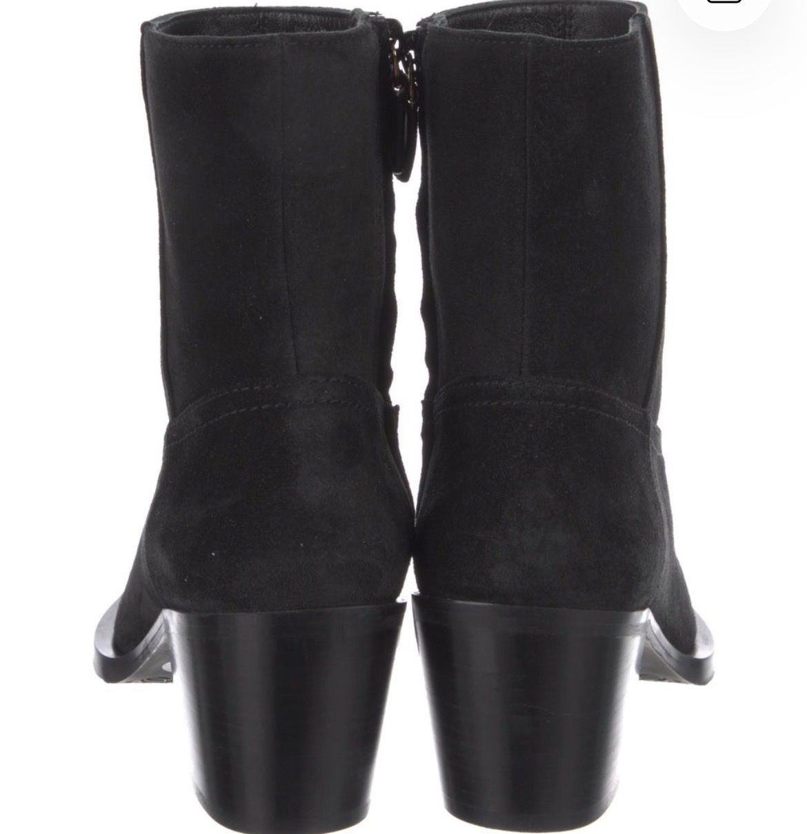 Stuart Weitzman Chaussures femmes: Stuart weitzman suede boots size 5.4 – D'occasion à Zug par day_9ph6 2