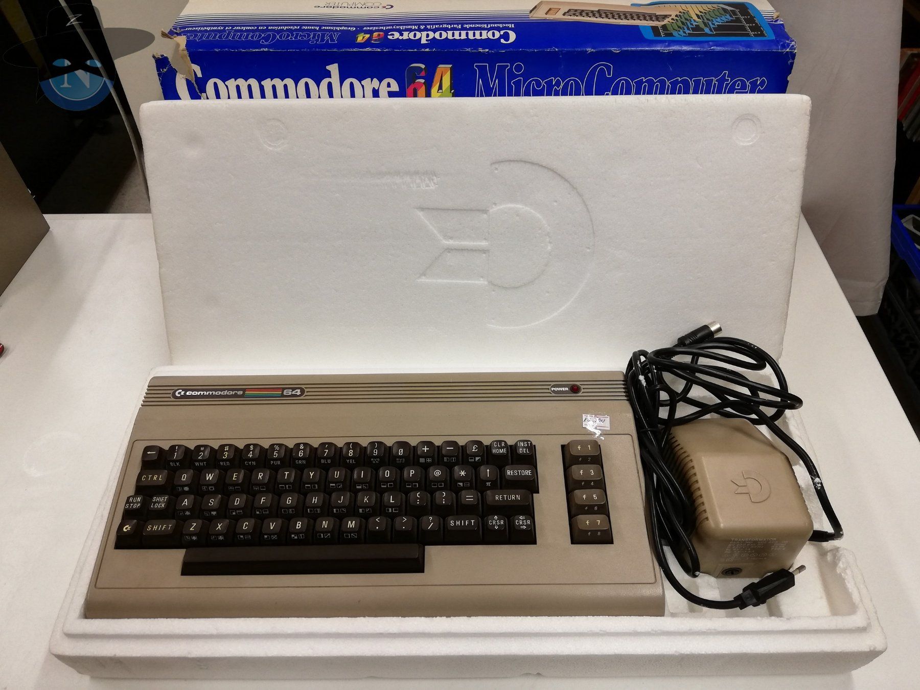 Commodore PCs: Commodore 64 C64 + Floppy 1541 beide in OVP – Defekt aus St. Gallen von zorro_dc 1