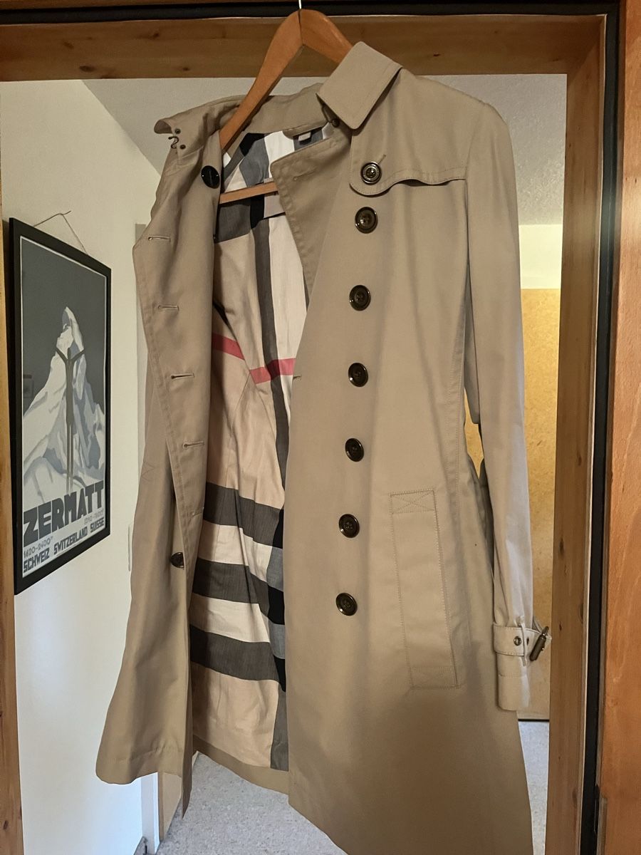 Burberry Giacche: Burberry Brit Trenchcoat  – Nuovo (secondo la descrizione) da Uster venduto da chr_c772