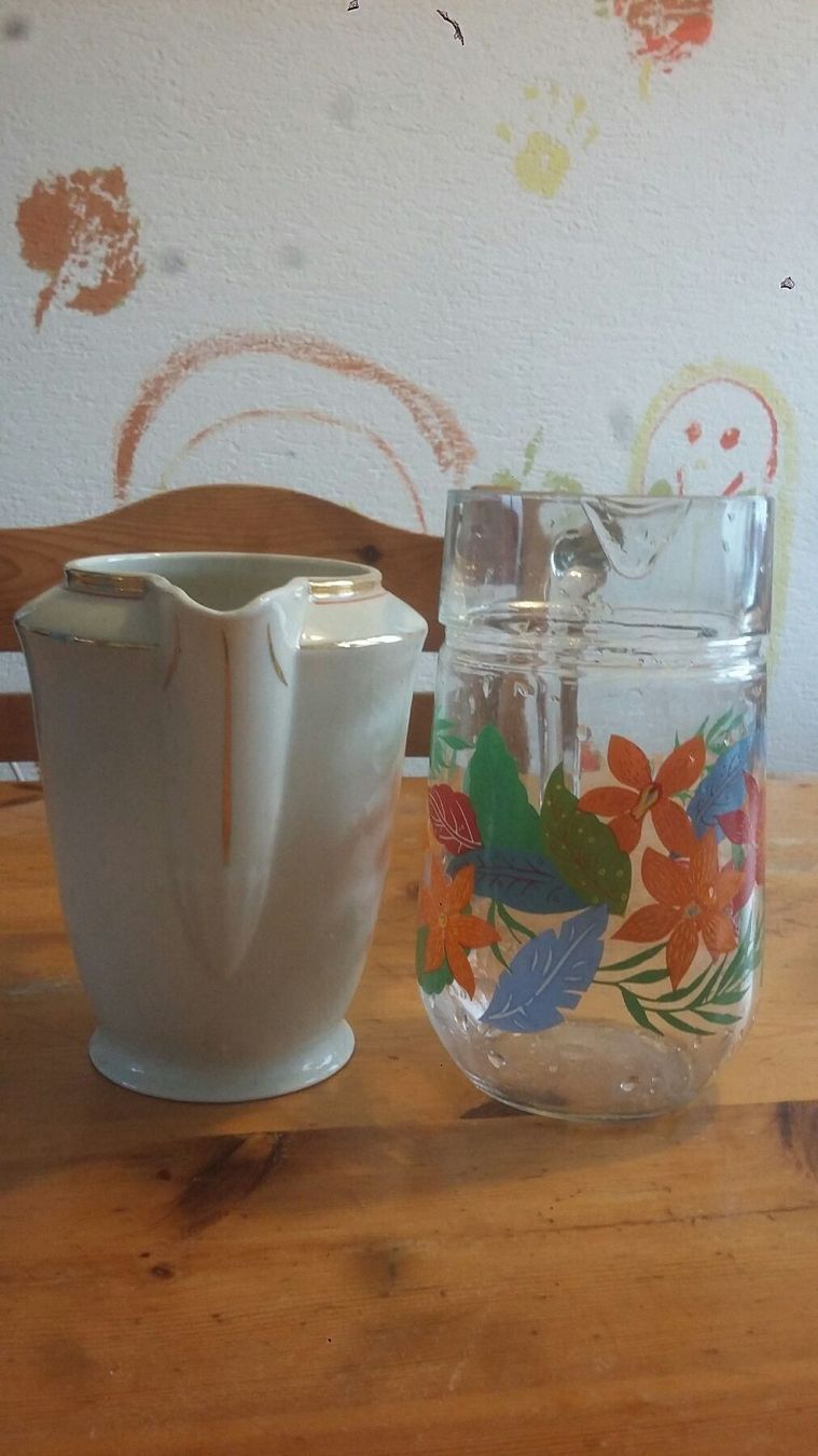 Carafes: 1 pot a limonade et 1 pot a lait – D'occasion à Miecourt par Marly1 2
