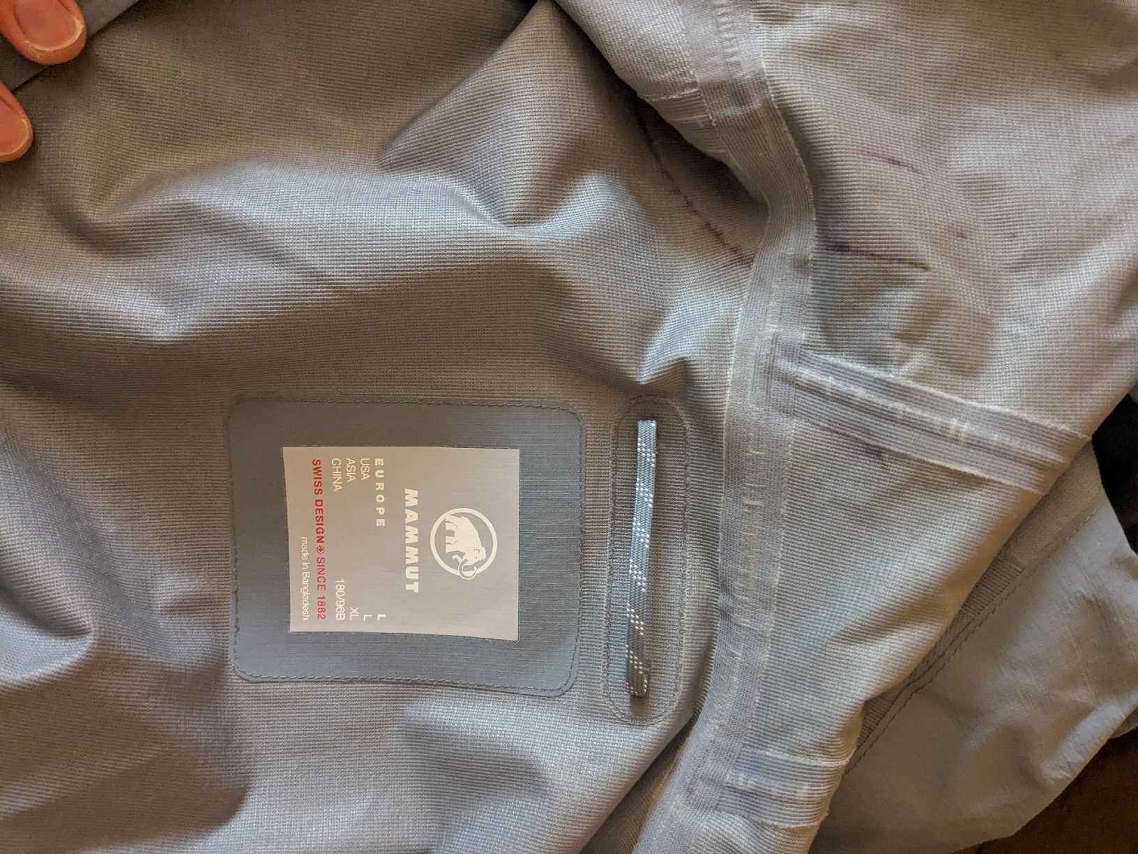 Mammut Mäntel: Mammut Waterproof Rainjacket  – Gebraucht aus Lenzerheide/Lai von dgi_wj6p 3
