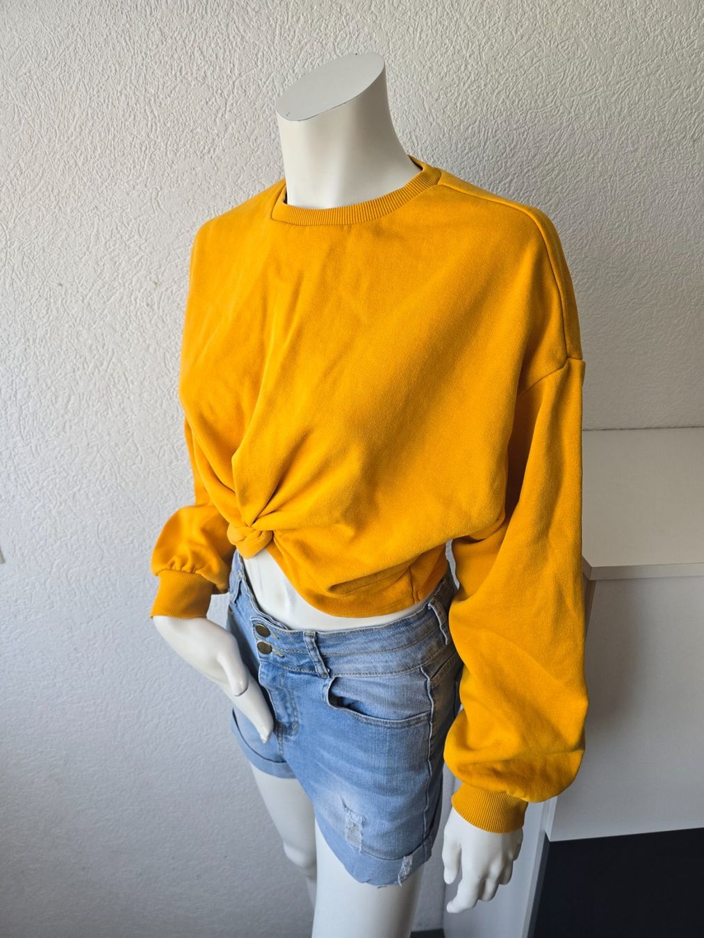 Top: Pull moutarde T-S – Usato da Les Verrières venduto da kitel79 3