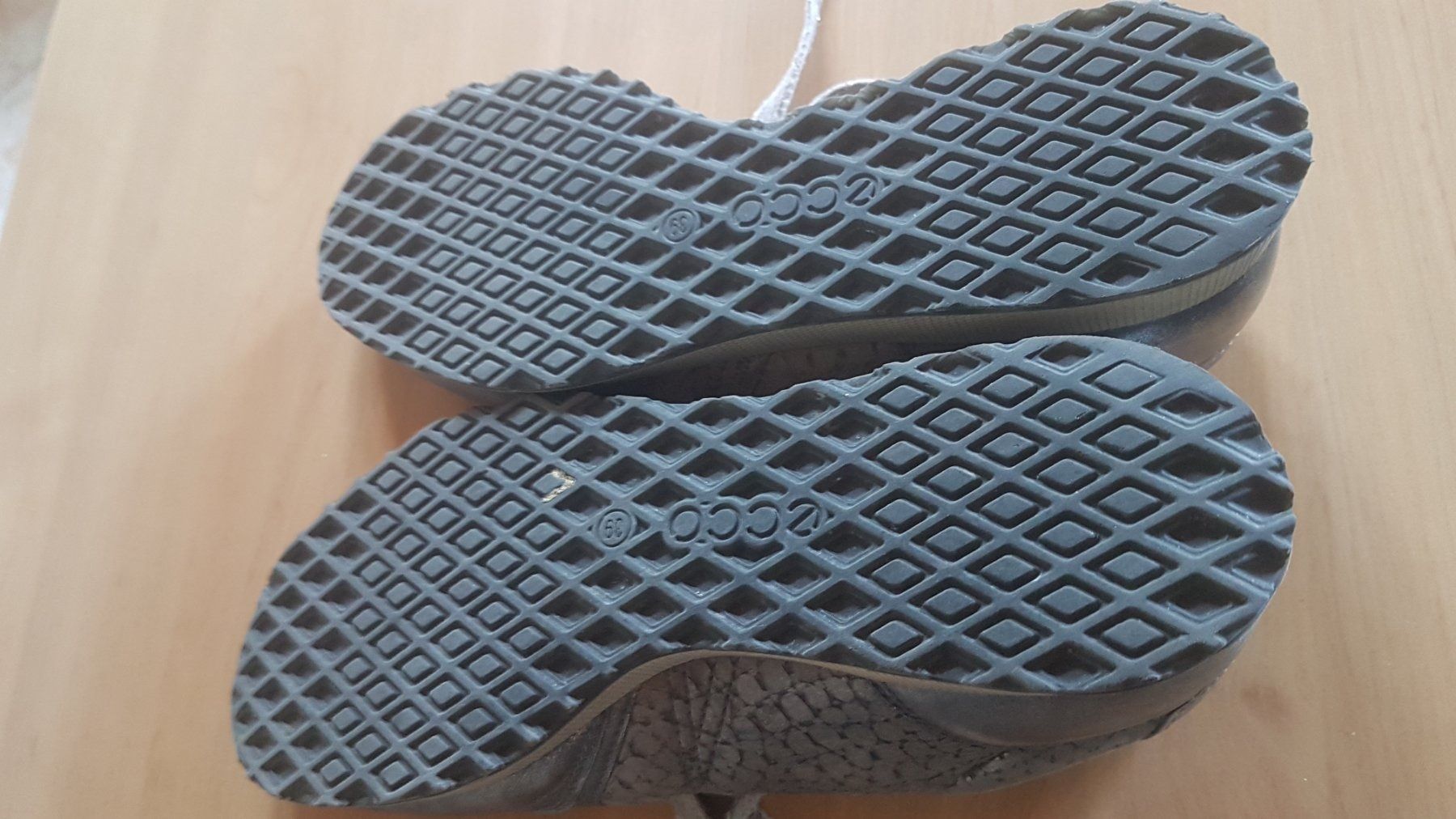 Ecco Scarpe da donna: Basket en cuir grandeur 39 marque Ecco – Usato da Villiers venduto da san_jn5w 7