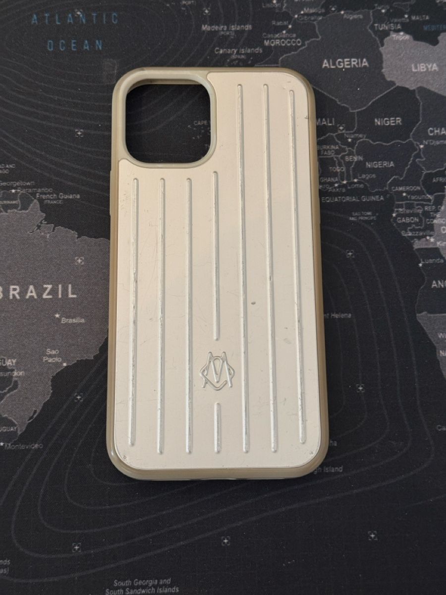Cover & Protezioni schermo: Rimowa Iphone 12 Pro Hülle – Usato da Ulisbach venduto da Mithrandirr