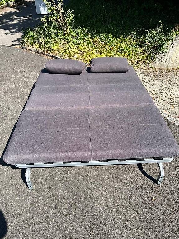 Sofas: Ausziehbares Sofa anthrazit 150 cm – Gebraucht aus Ittigen von Nastanda 2
