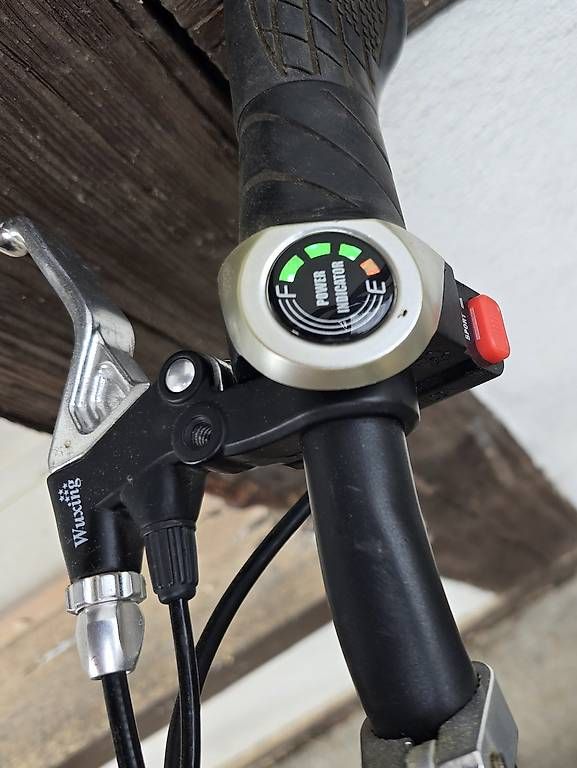 Scooters: Elektro-Scooter  – Gebraucht aus Ortschwaben von P1-P2 4