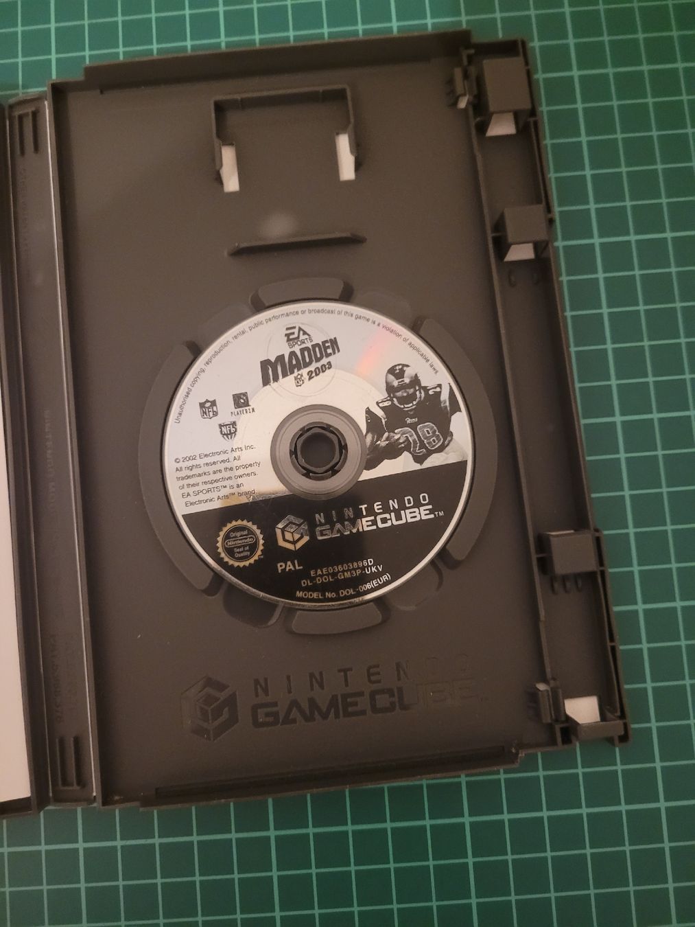 Nintendo Giochi: Madden 2003 - Nintendo GameCube - Complete with Manual! – Usato da Meyrin venduto da Retro-GZ 2