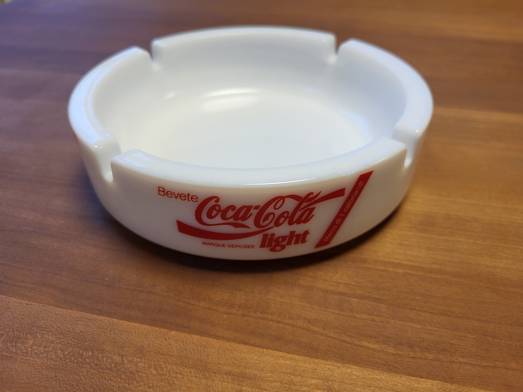 Coca-Cola Portacenere: Coca-Cola Light Aschenbecher, Sammlerstück – Usato da Langenthal venduto da baesa