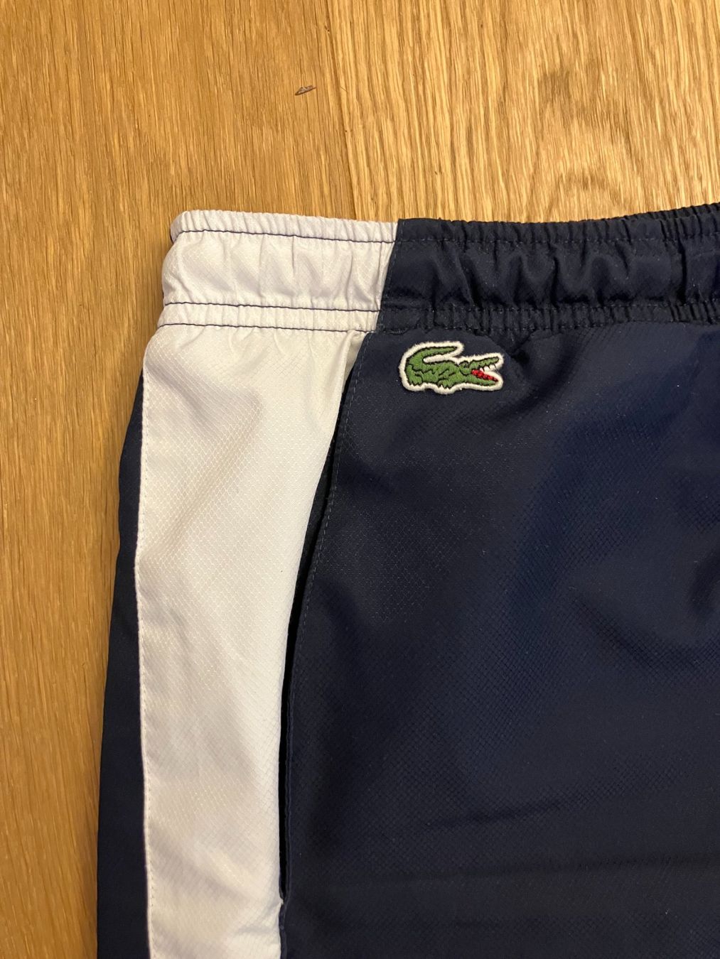 Pantaloni: Lacoste Trainer Hosen – Usato da Bern venduto da Vidar1 1