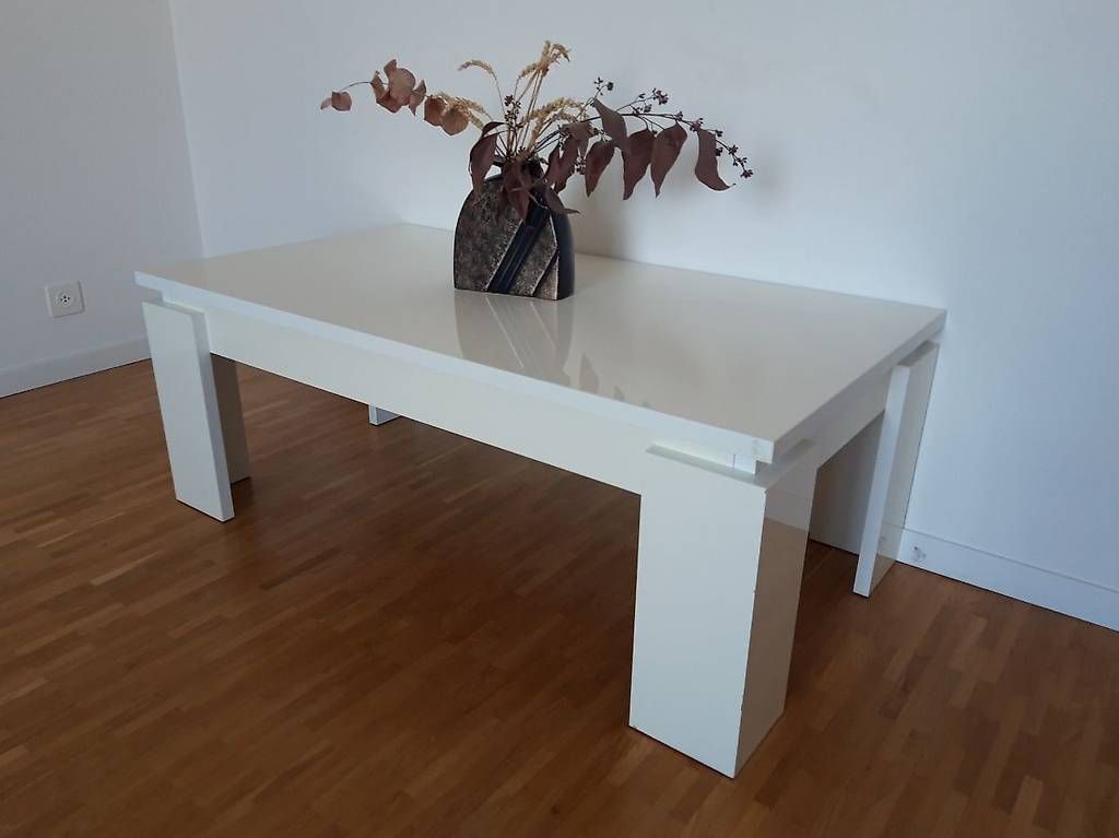 Tables: Couchtisch // Table basse // Coffee Table – D'occasion à Cologny par els_tvj8