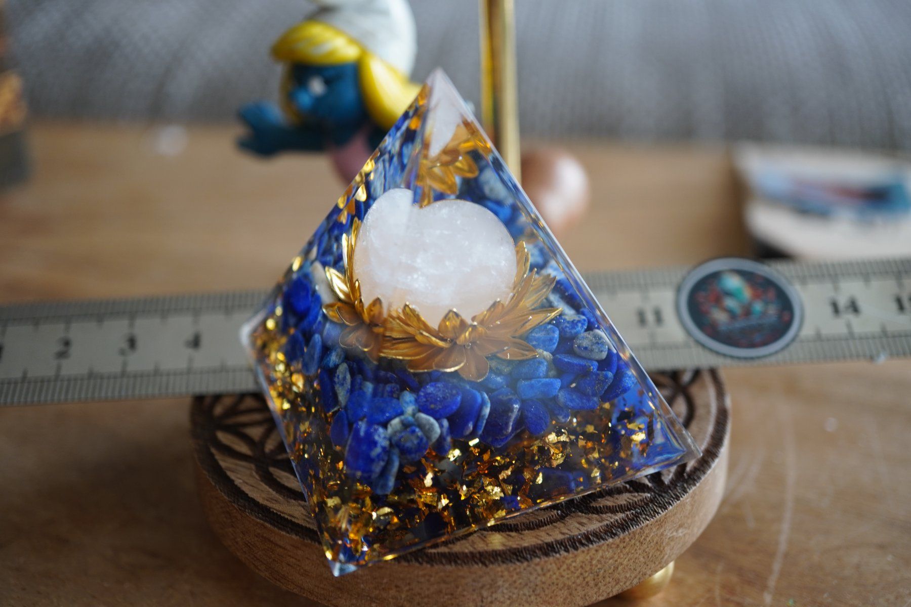 Mineralien & Heilsteine: Lapis Lazuli Kugel Quarz Orgonit -Pyramide – Neu und originalverpackt aus Eschenbach SG von topstone 9