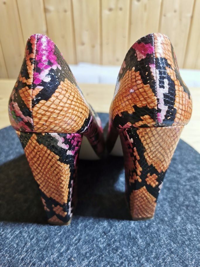 Damenschuhe: Schuhe "Nine West" Schlangenprint Gr. 39 – Gebraucht aus Sirnach von windrad65 3