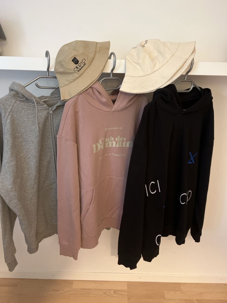 Maglioni & Felpe: Hoodie 3 x XL – Usato da Winterthur venduto da Dasomesi