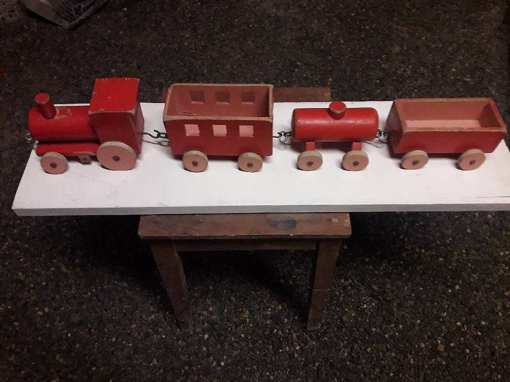 Spielzeuge: Trains en bois – Gebraucht aus Morges von pha_9xnc