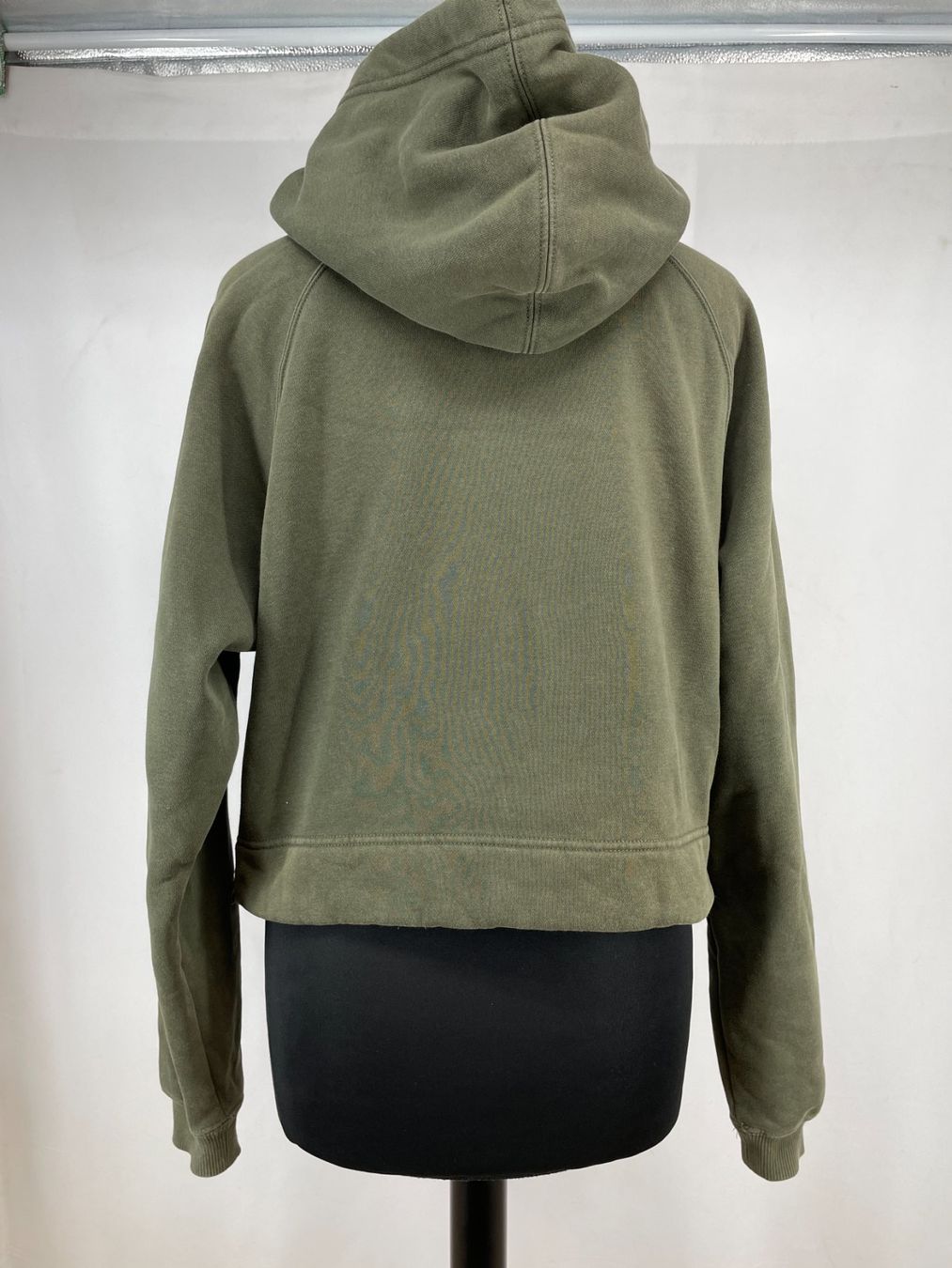 Calvin Klein Pullover & Sweatshirts: CALVIN KLEIN - Pull à capuche M – Gebraucht aus Lausanne von PlusValue_Lausanne 2