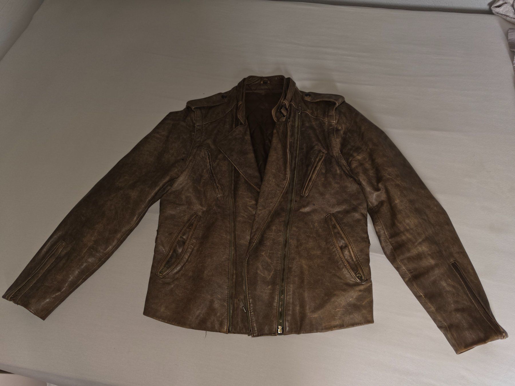 Giacche: Herrenlederjacke Gr 50 – Usato da Hellikon venduto da Dilara8