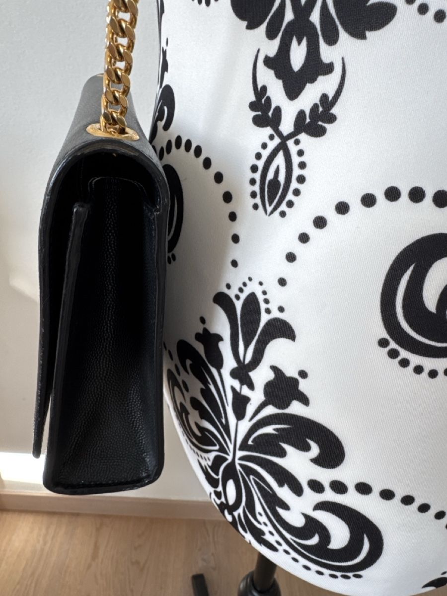 Saint Laurent Borse da donna: Yves Saint Laurent Tasche schwarz – Usato da Liestal venduto da amaroque 1