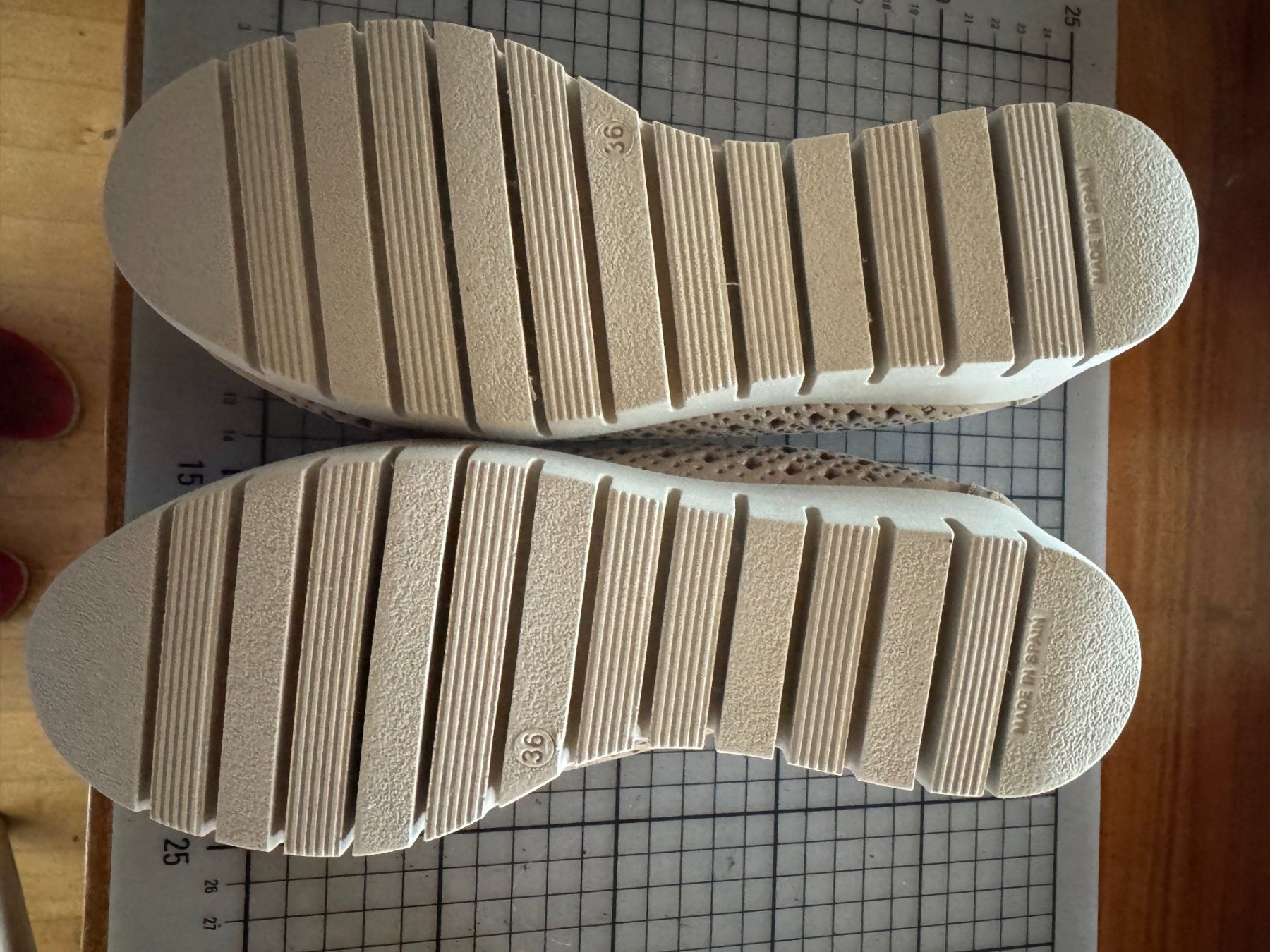 Damenschuhe: Schuh OVP – Neu und originalverpackt aus Gockhausen von Aston 2
