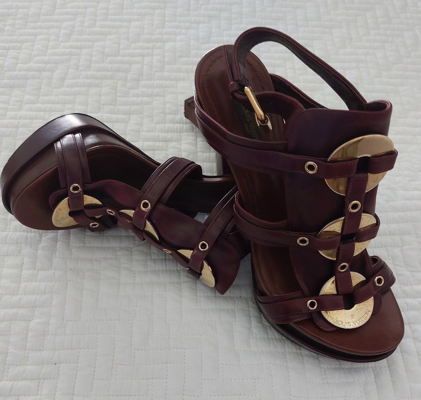 Louis Vuitton Damenschuhe: Louis Vuitton Sandalen – Gebraucht aus Zürich von Martinlaehner