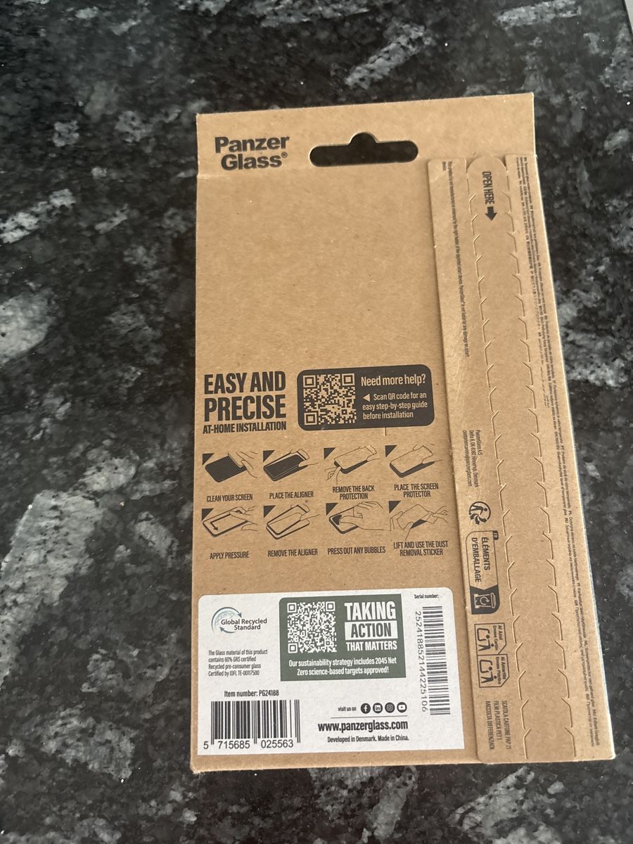 Panzerglass Covers & Schutzfolien: Panzer Glass Screen Protector iPhone 17 Pro Max New – Neu und originalverpackt aus Küsnacht ZH von Shassy 1