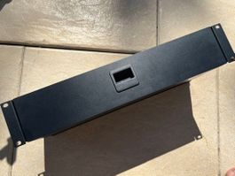 Adam Hall 87302 Rackbox 2U