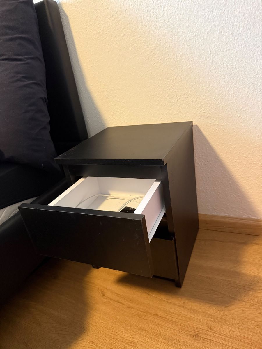 Nachttische: 2 Nachttische schwarz – Gebraucht aus Münchenstein von bloombluem 1