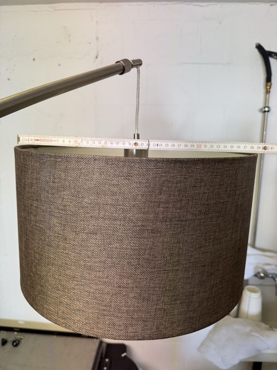 Lampade: Stehlampe Metall mit braunem Schirm – Usato da Hallwil venduto da Ludika86 1
